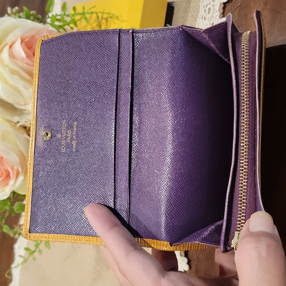Authentic Louis Vuitton Epi yellow compact wallet - Picture 1 of 9